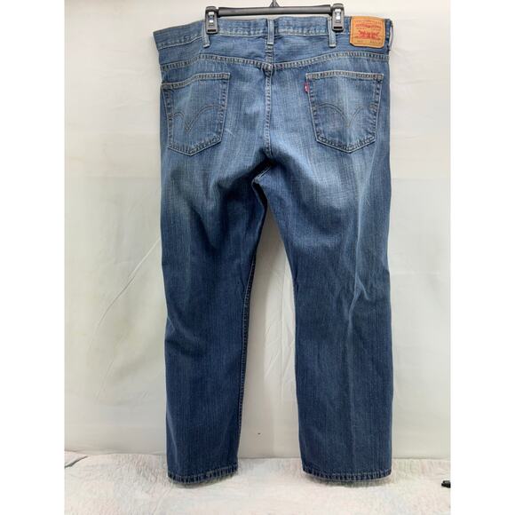 ￼42X30 men’s Levi’s Loose straight 569 jeans - Picture 4 of 10